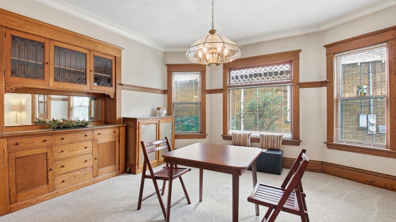 820 5th Ave SE, Minneapolis, MN 55414