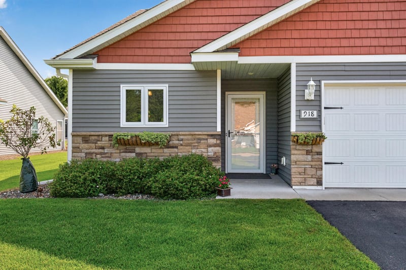 918 Gable St, Taylors Falls, MN 55084