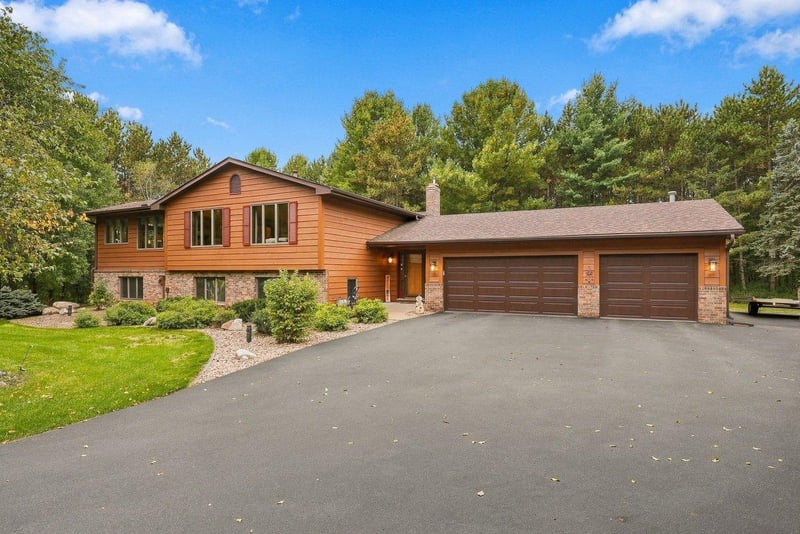10180 Perkins Ave N, Stillwater, MN 55082