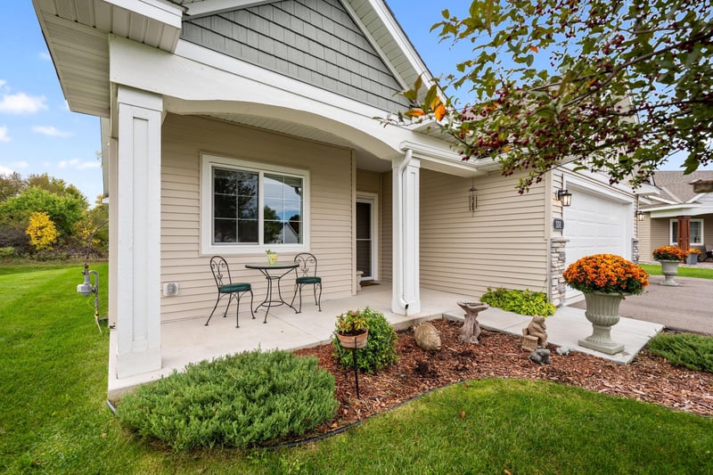 331 Riverview Cir, Hanover, MN 55341