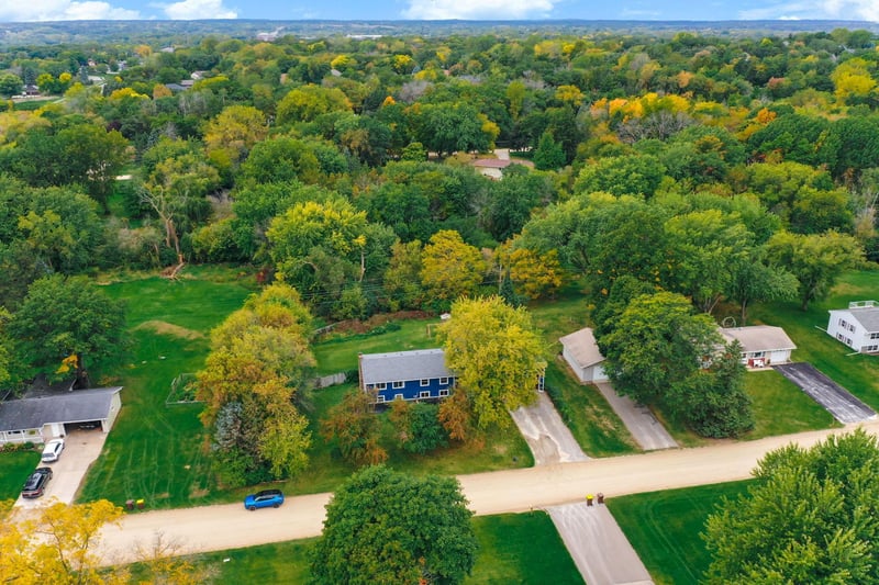 18423 Italy Ave, Lakeville, MN 55044