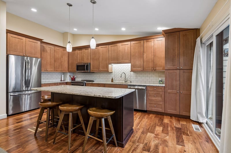 459 W Eagle Lake Dr, Maple Grove, MN 55369