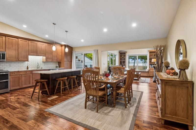 459 W Eagle Lake Dr, Maple Grove, MN 55369