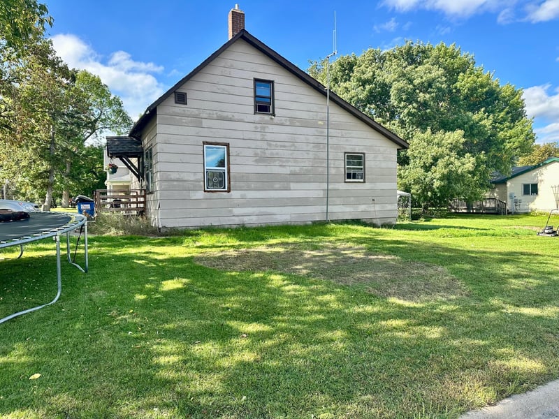 222 Cedar Ave NE, Wadena, MN 56482
