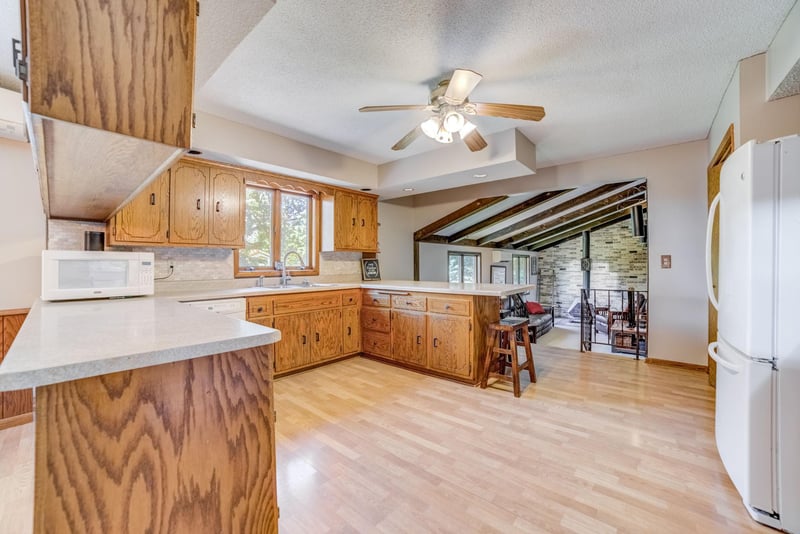 638 Kim Ave, Hamburg, MN 55339