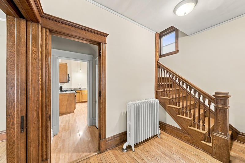 2752 Chicago Ave, Minneapolis, MN 55407