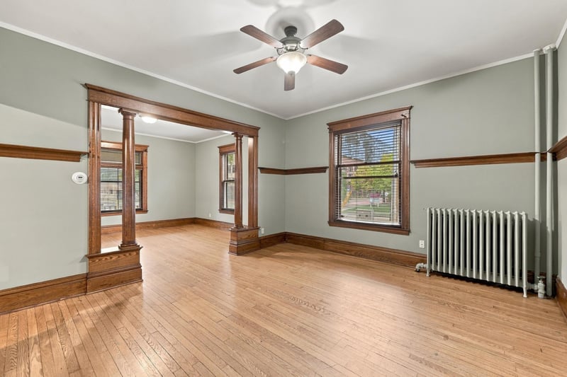 2752 Chicago Ave, Minneapolis, MN 55407