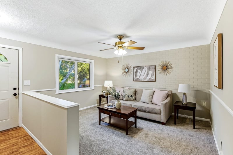 4407 Washington St NE, Columbia Heights, MN 55421