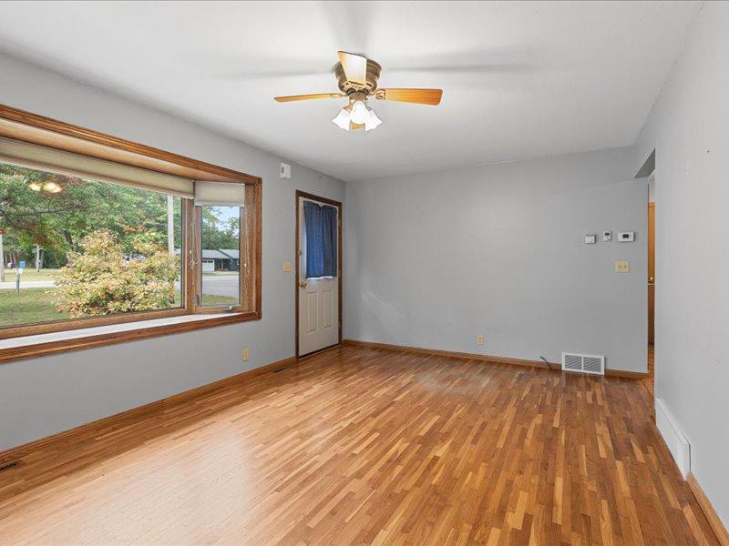 13380 Memorywood Dr, Baxter, MN 56425