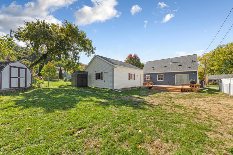 1531 Roosevelt Ave, Red Wing, MN 55066