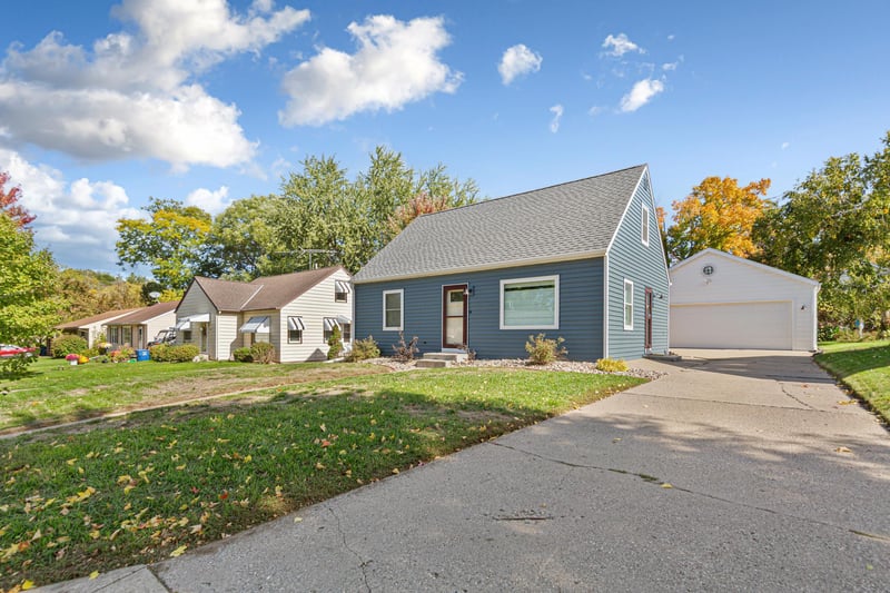 1531 Roosevelt Ave, Red Wing, MN 55066