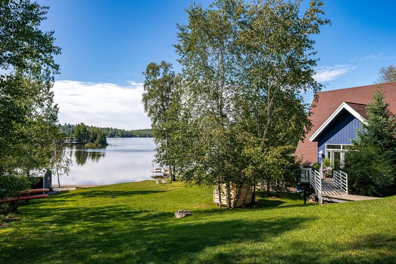 5226 Pontoon Bay Rd, Duluth, MN 55803
