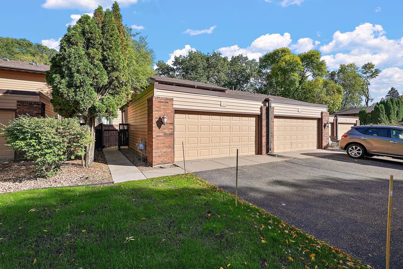4731 Spring Cir, Minnetonka, MN 55345