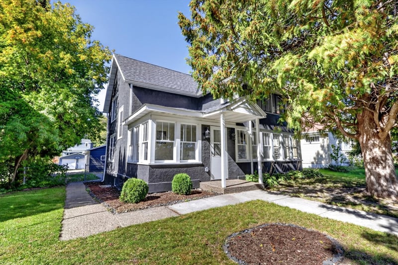811 NW 1st Ave, Grand Rapids, MN 55744