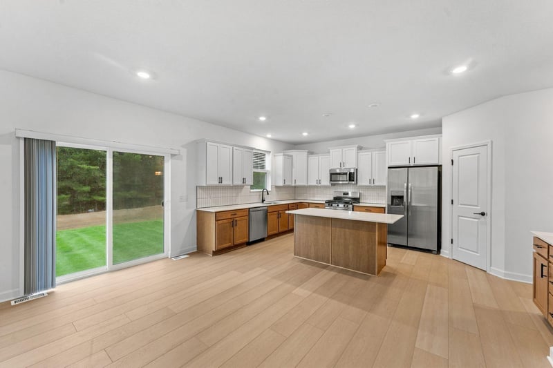 10955 Hemingway Ave S, Cottage Grove, MN 55016