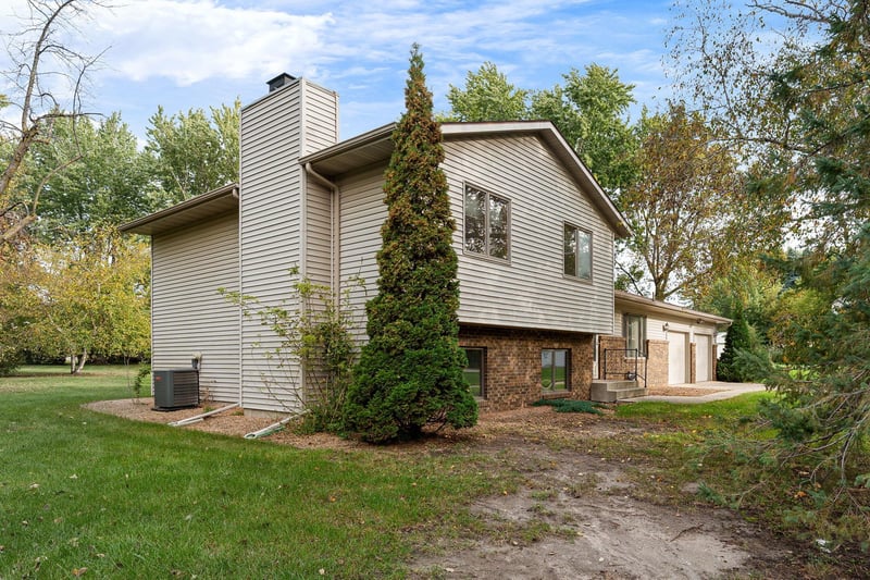 930 Ridgeview Pl NE, Owatonna, MN 55060
