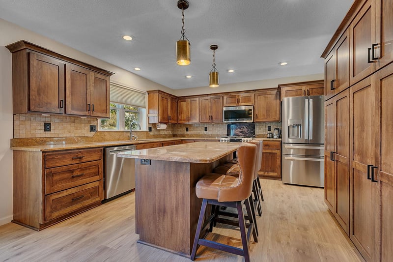 2668 Waterford Ct, Saint Cloud, MN 56301