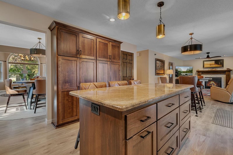2668 Waterford Ct, Saint Cloud, MN 56301