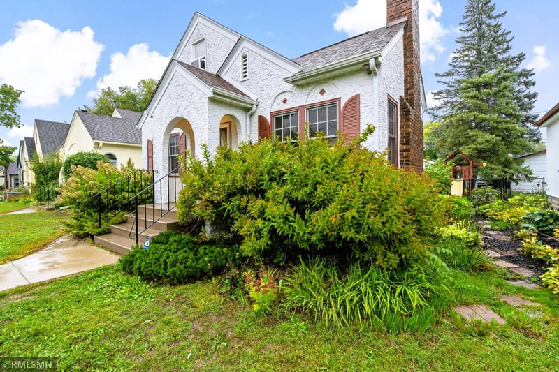 844 Winslow Ave, Saint Paul, MN 55107