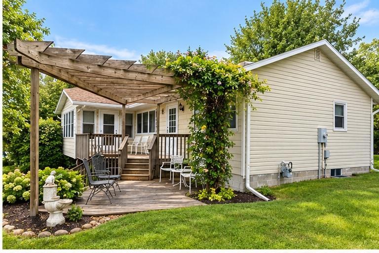 1240 W Lake Cowdry Rd NW, Alexandria, MN 56308