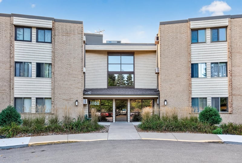 11160 Anderson Lakes Pw #214, Eden Prairie, MN 55344