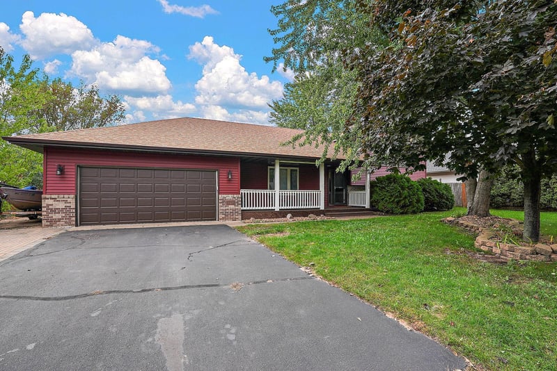13290 1st Ave S, Zimmerman, MN 55398