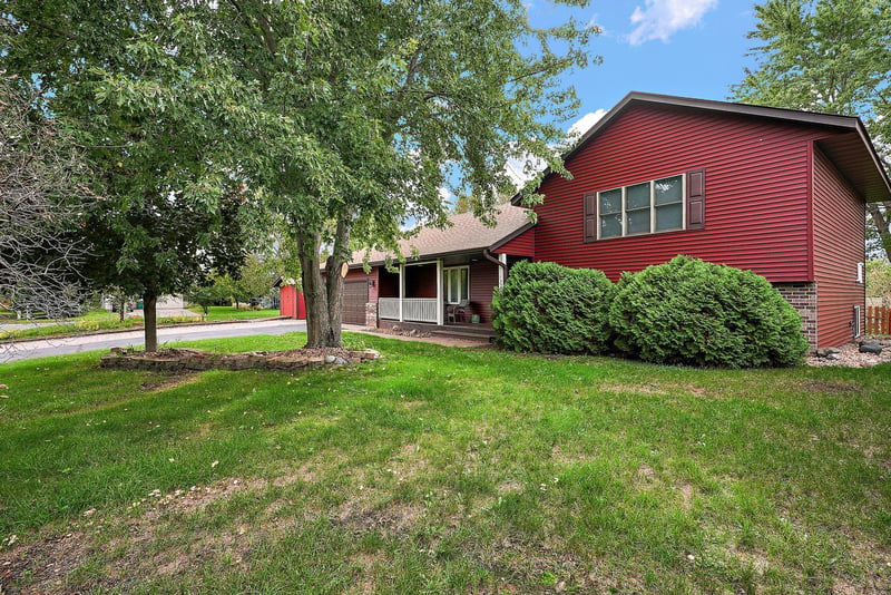 13290 1st Ave S, Zimmerman, MN 55398