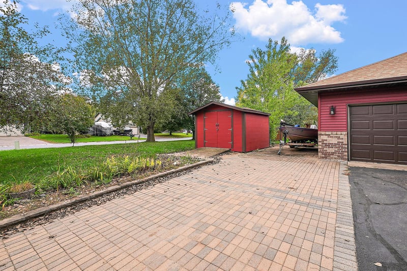 13290 1st Ave S, Zimmerman, MN 55398