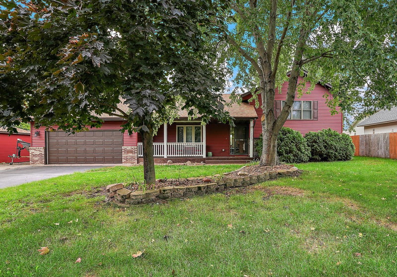 13290 1st Ave S, Zimmerman, MN 55398