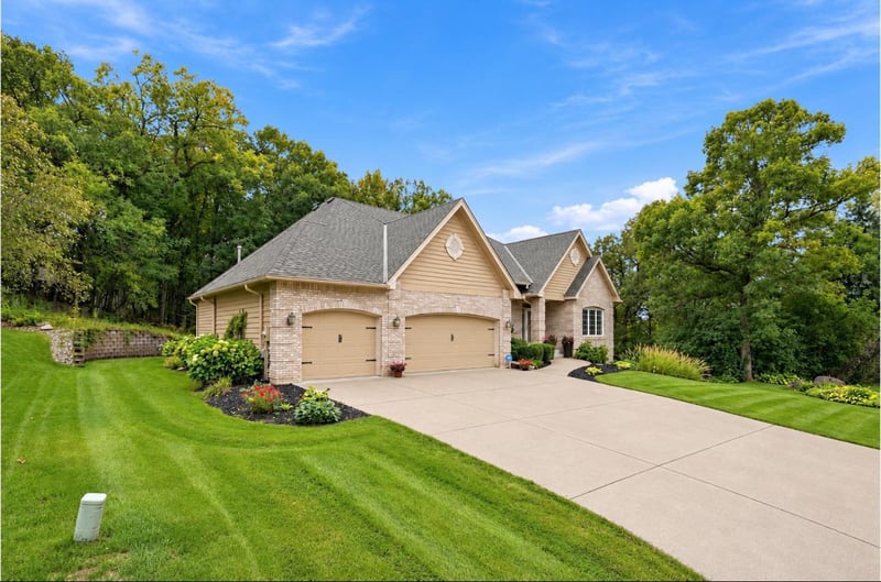 17700 Layton Pa, Lakeville, MN 55044