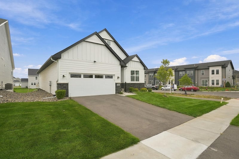14962 Artaine Trl, Rosemount, MN 55068