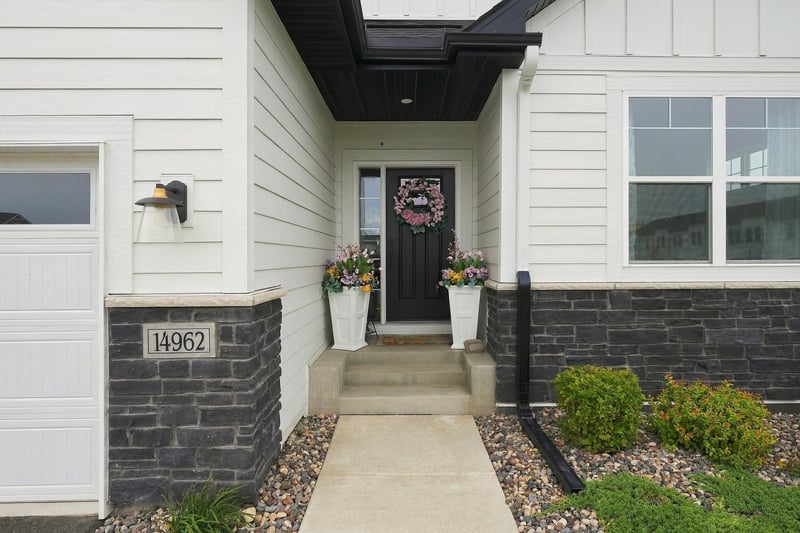 14962 Artaine Trl, Rosemount, MN 55068