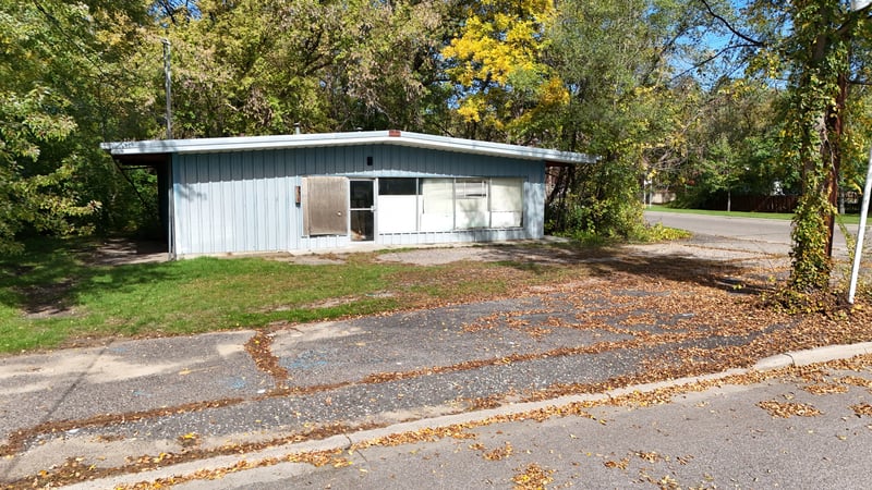223 5th St S, Sauk Rapids, MN 56379