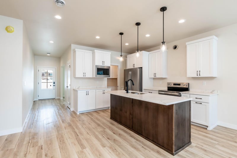 520 Leonard St, Hawley, MN 56549
