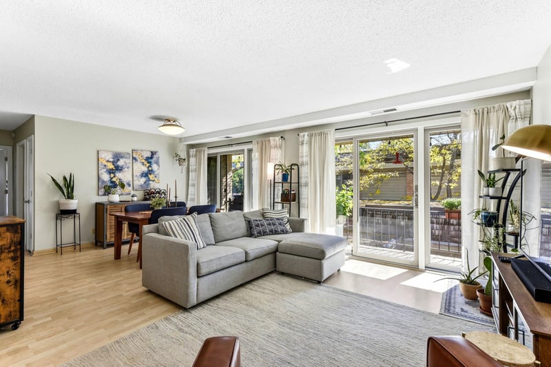 6305 Colony Way #2B, Edina, MN 55435