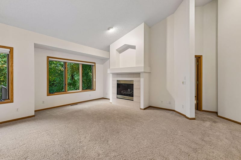 13028 Garvin Brook Ln, Apple Valley, MN 55124