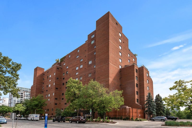 100 2nd St SE #406, Minneapolis, MN 55414