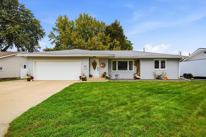 722 14th St NE, Owatonna, MN 55060