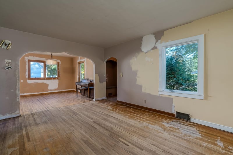 422 4th St, Nicollet, MN 56074