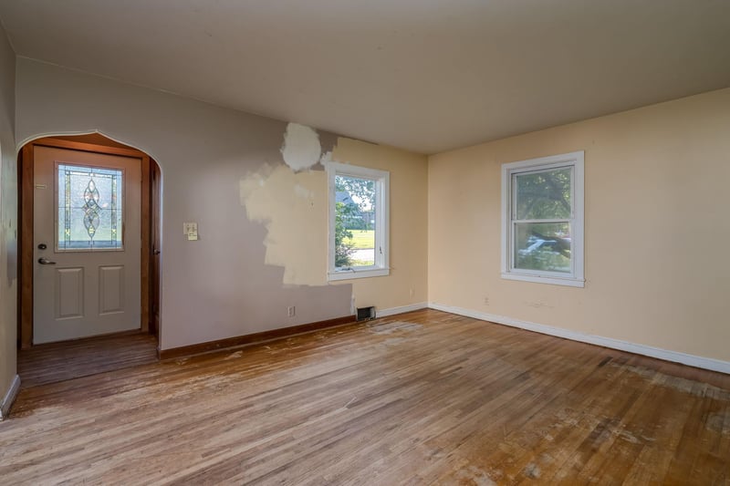 422 4th St, Nicollet, MN 56074