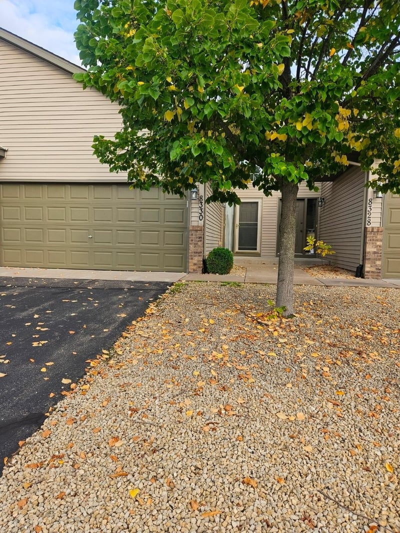 8330 Parkview Ave NE, Elk River, MN 55330