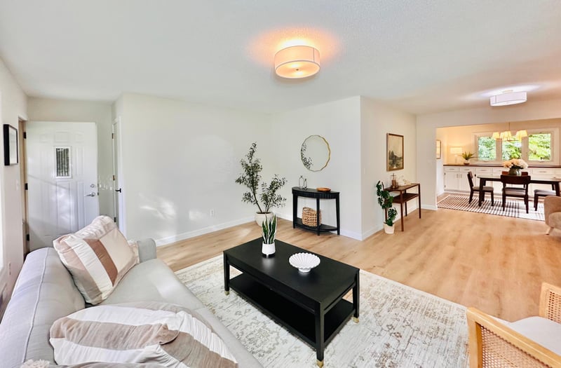 1864 Carol Ln, West Saint Paul, MN 55118