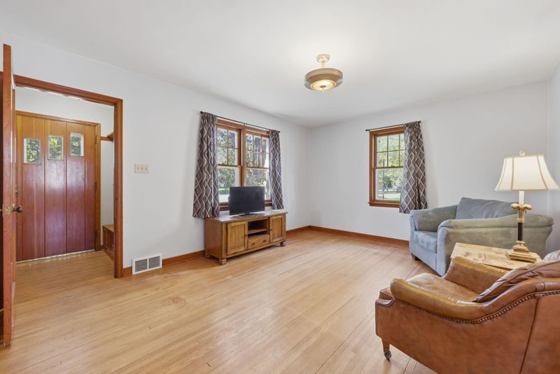 800 Broadway Ave S, Sauk Rapids, MN 56379