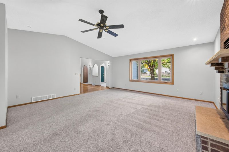 11043 98th Pl N, Maple Grove, MN 55369
