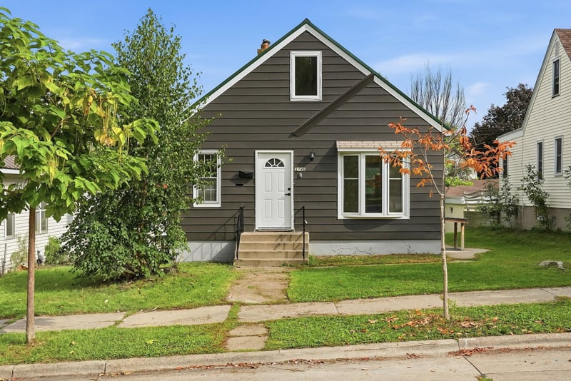 3746 Russell Ave N, Minneapolis, MN 55412