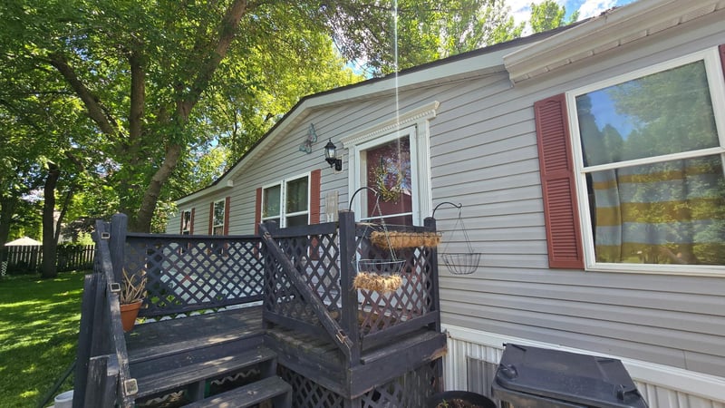 107 Hilton Ct, Mankato, MN 56001