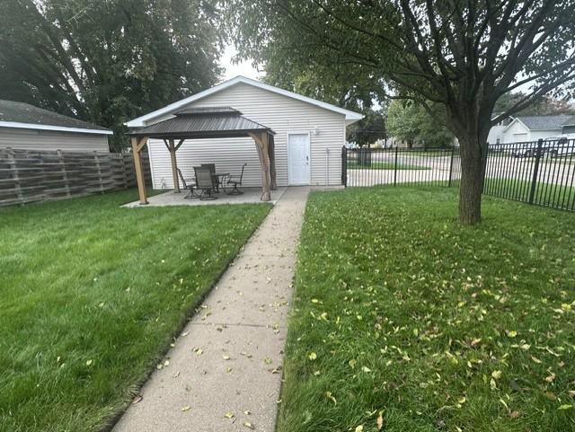 911 3rd Ave NW, Austin, MN 55912