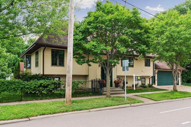707 Hamline Ave S, Saint Paul, MN 55116