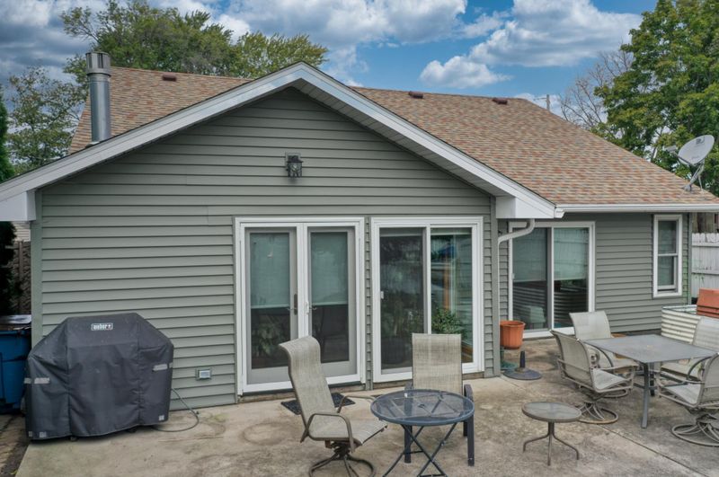855 19th St SE, Forest Lake, MN 55025