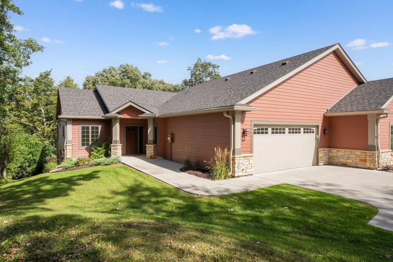 468 Panorama Cir NW, Rochester, MN 55901